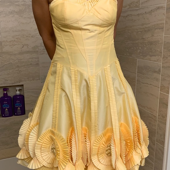 $3000 - Picture 2 of 2